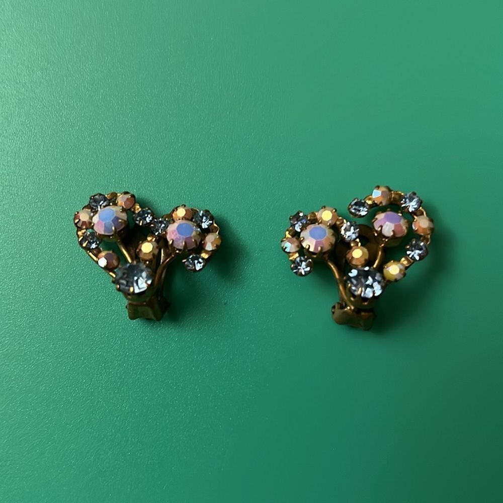Beautiful vintage Lisner earrings - Picture 2 of 4